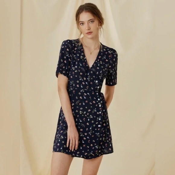 Commense Dresses & Skirts - Commense Daisy Promises Wrap Dress Womens S Button Up Short Sleeve Feminine Cute